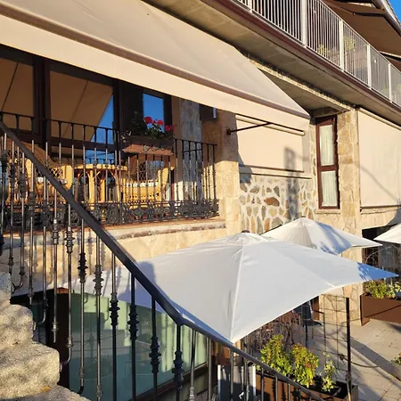 La Mira De Gredos Hoyos del Espino