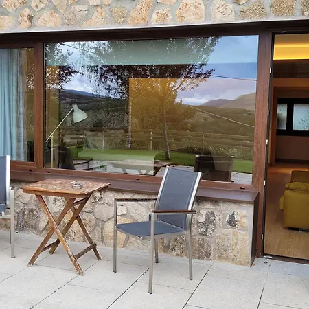 La Mira De Gredos בית הארחה 4*