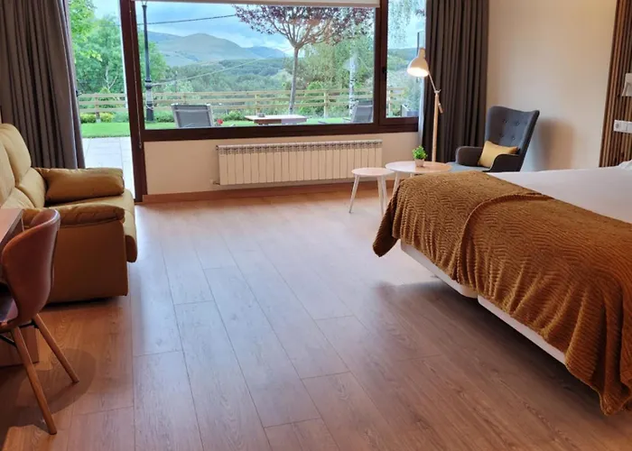 La Mira De Gredos 4*